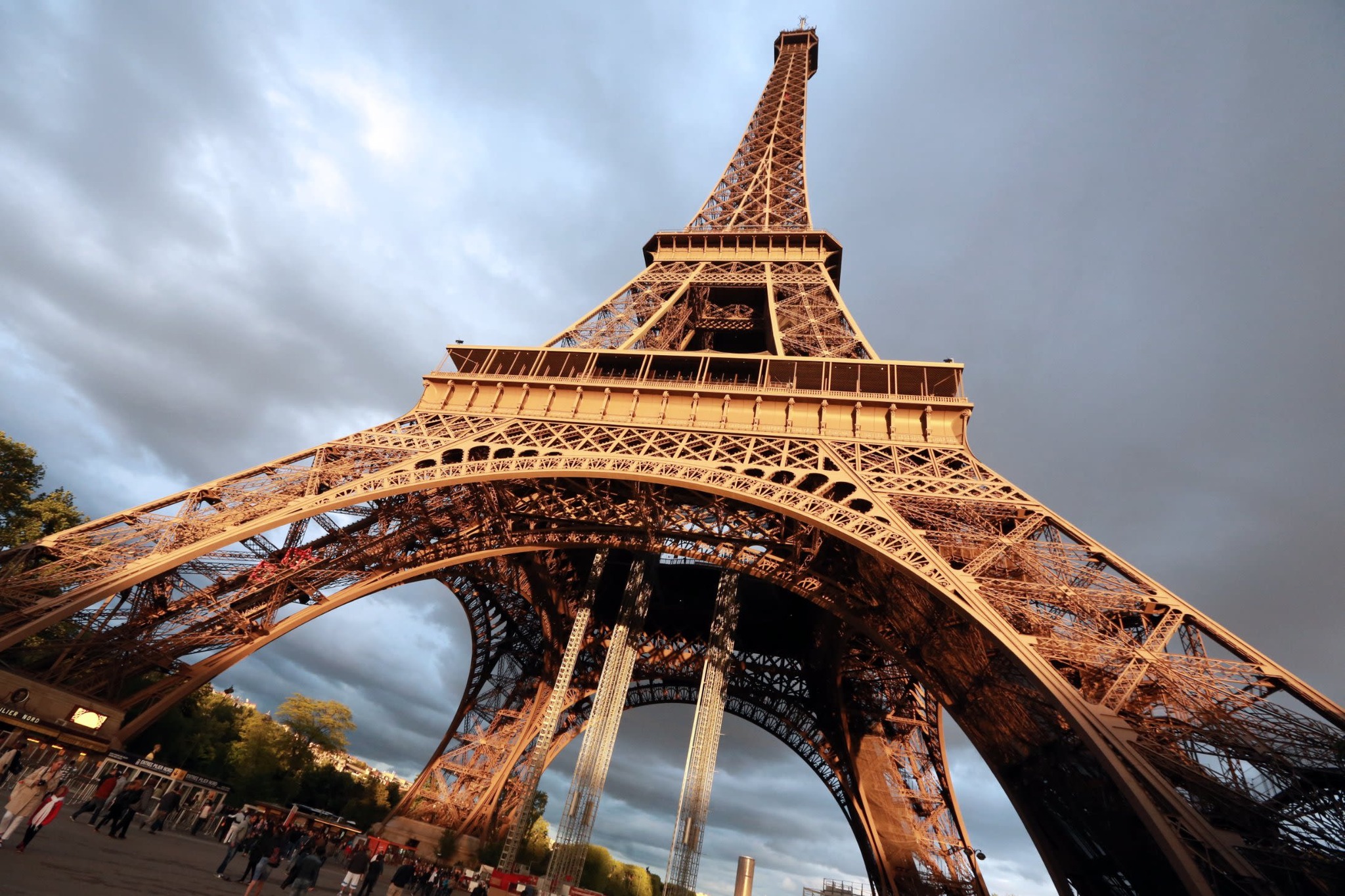 Eiffel Tower Hanging Further details released after man hung to death